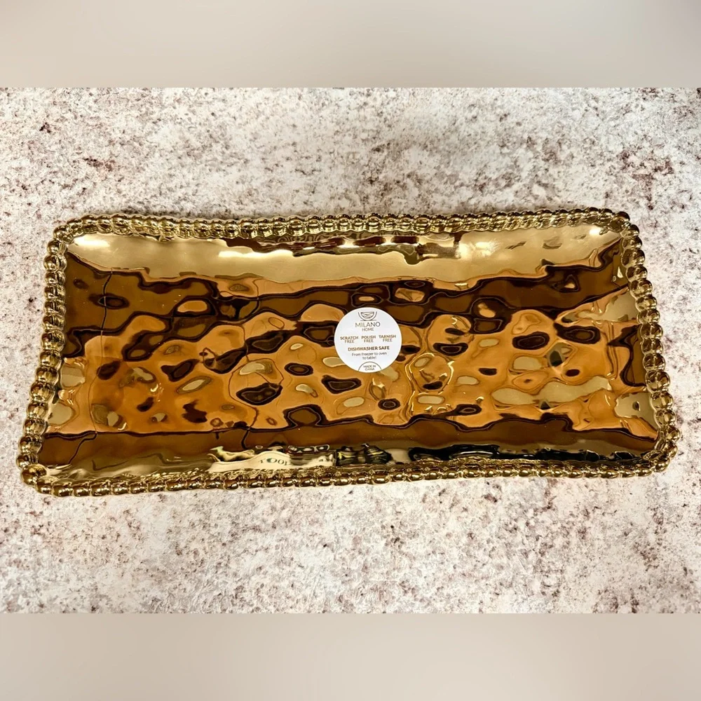 Tarnish-Free Gold Titanium Porcelain Platter With Ribbed Edges